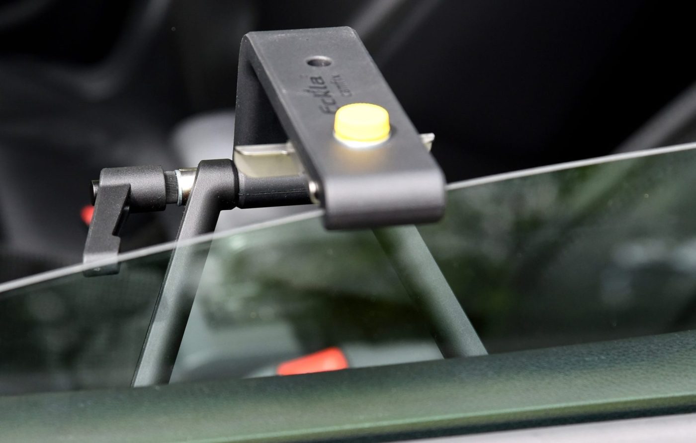 ECKLA-CAMFIX® Autoscheiben-Fotostativ – Bild 5